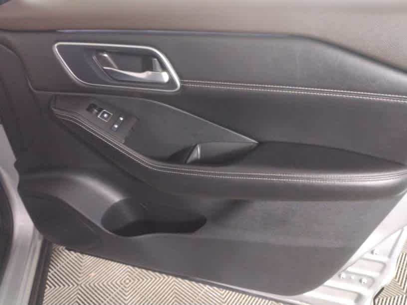 used 2022 Nissan Rogue car, priced at $25,900