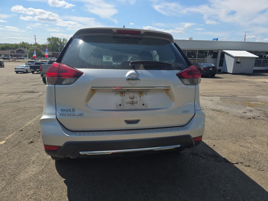 used 2019 Nissan Rogue car, priced at $14,900