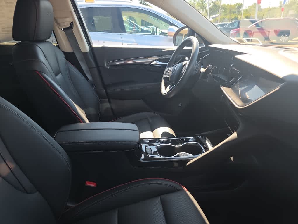 used 2022 Buick Envision car, priced at $26,500